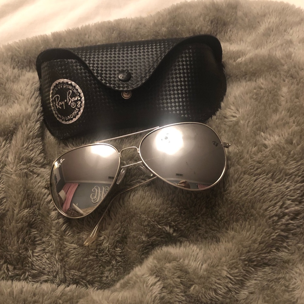 Silver mirror Ray Ban aviators